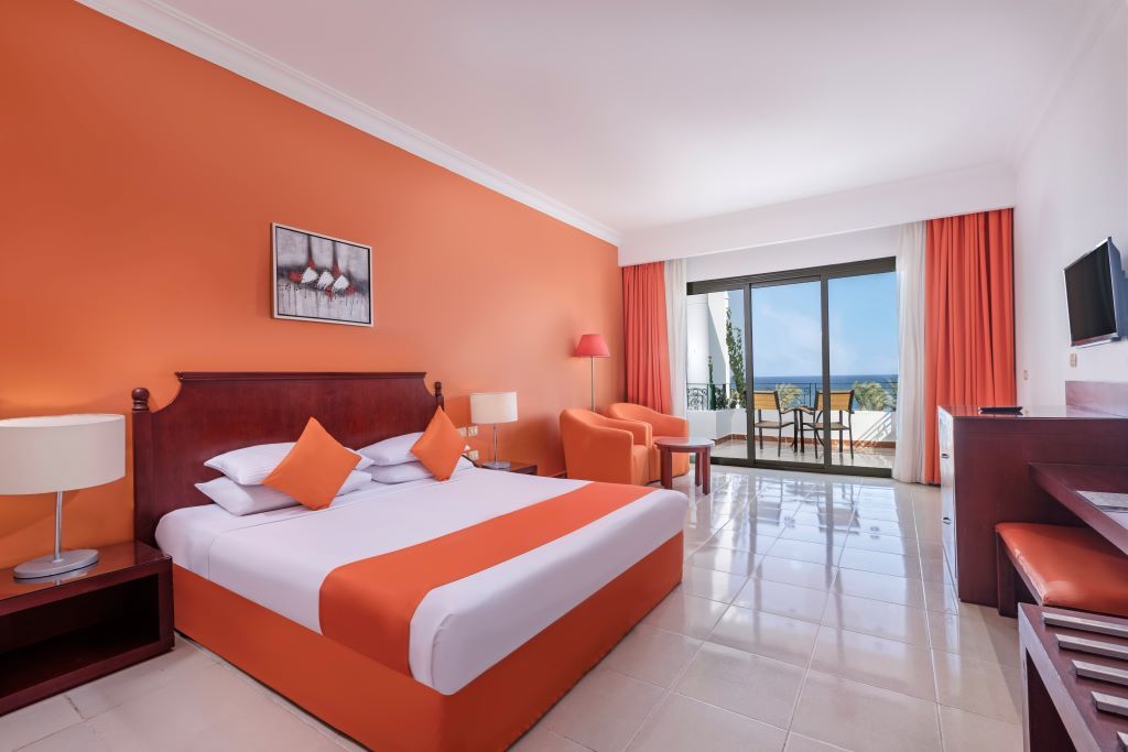 Standard Room – Side Sea View